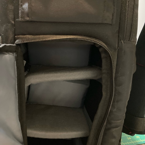 Autel Ribitics EVO II-8K portable Drone with case & backpack - Picture 9 of 15